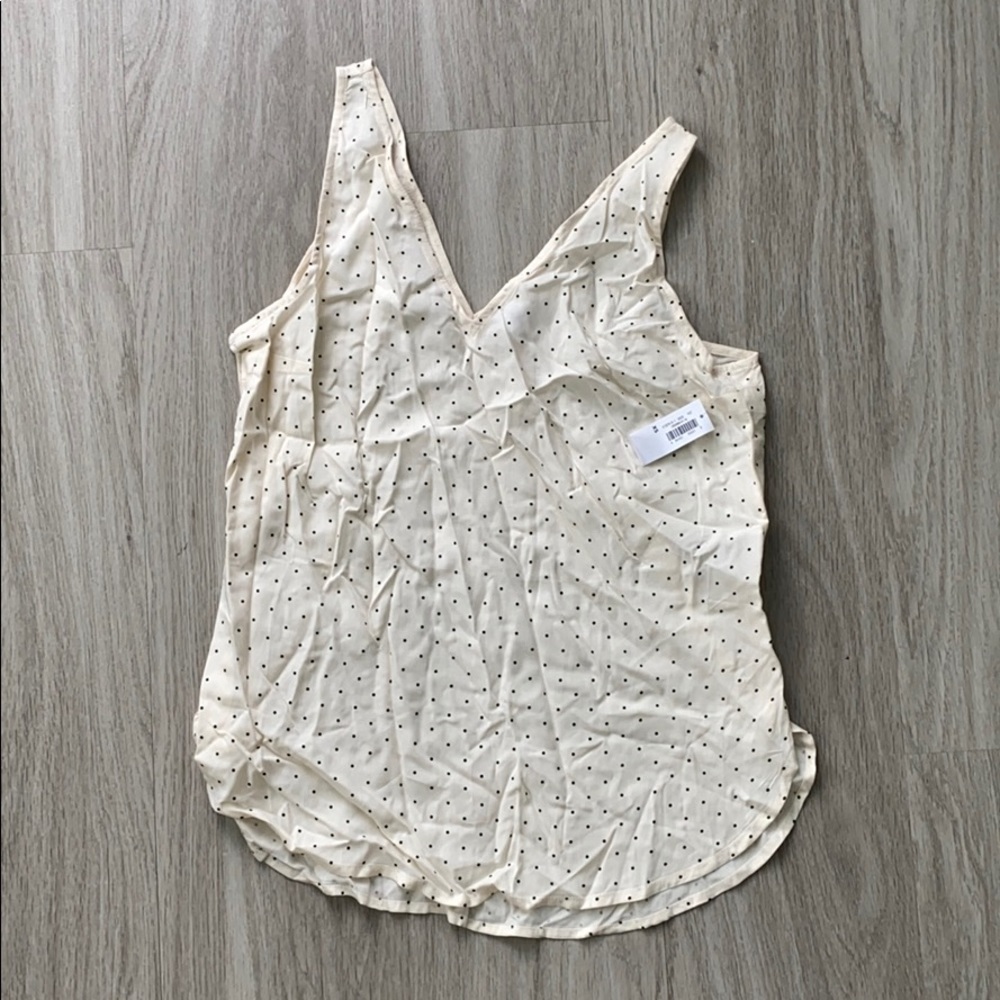 NWT Old Navy V-neck tank/Cami XS